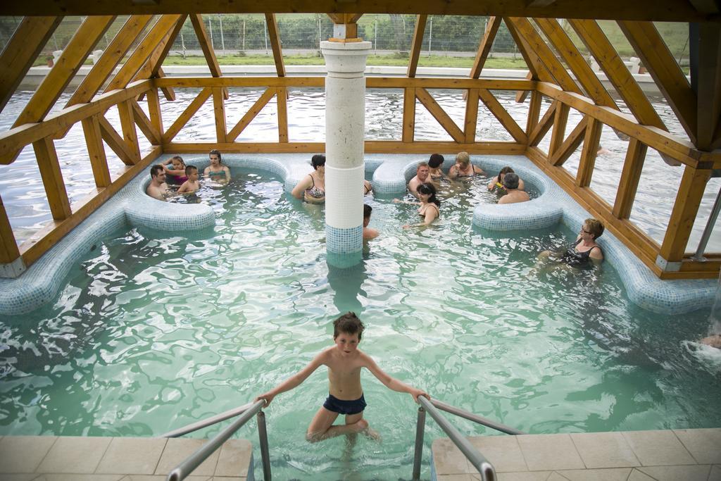 Egri Korona Borhaz Es Wellness Hotel Demjén Eksteriør billede