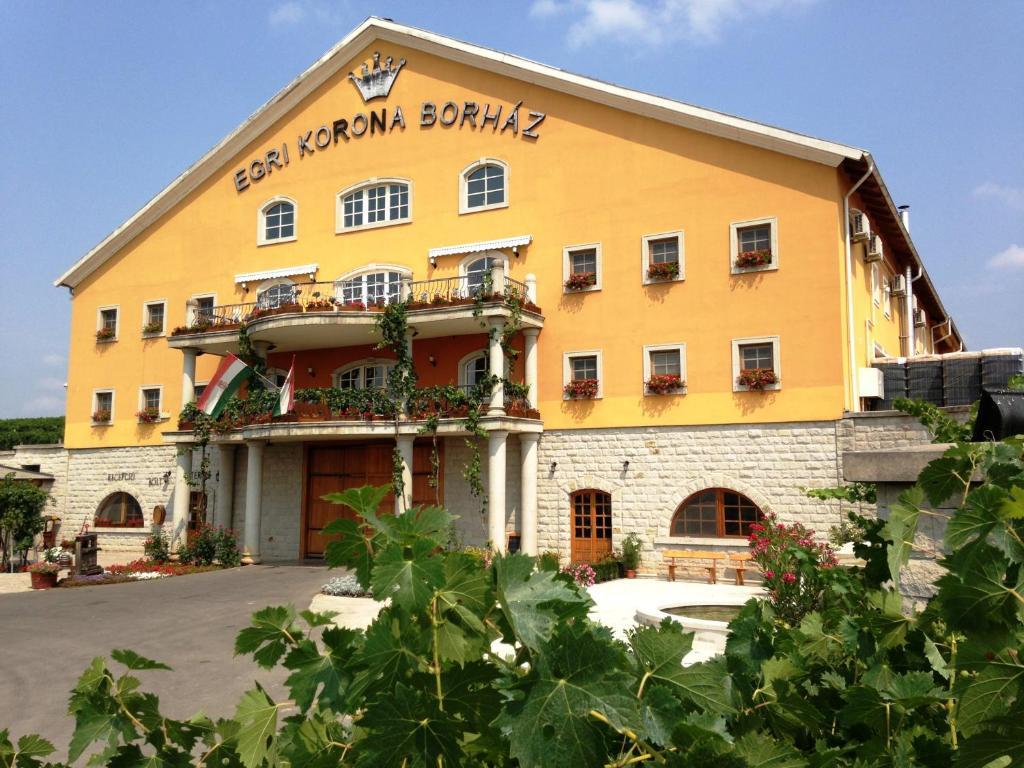Egri Korona Borhaz Es Wellness Hotel Demjén Eksteriør billede